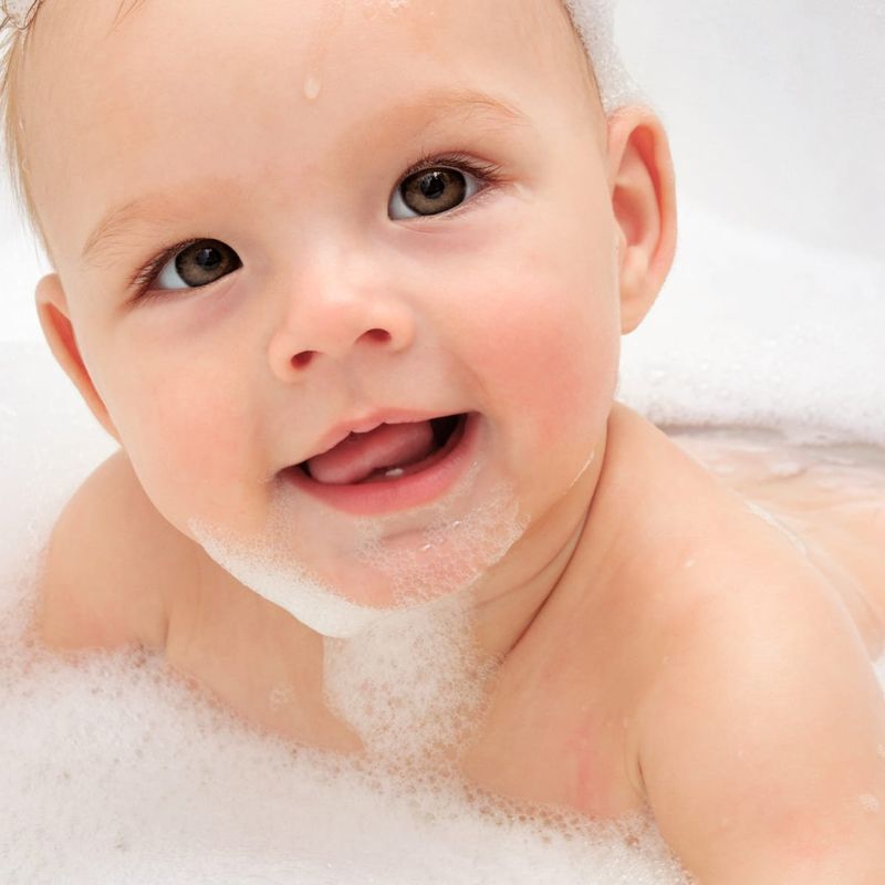 Shampoo  niños nutritivo y Humectante Agú Miel y Avena 1 litro